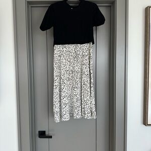 Seraphine Black and White Pleated Midi Skirt A-Line